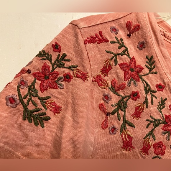 Sundance embroidered tee, S - Picture 2 of 16